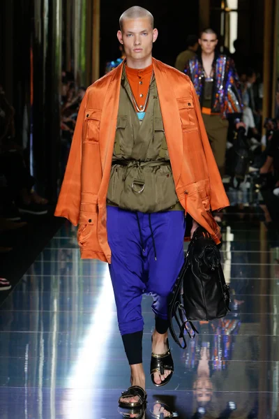 Look 23